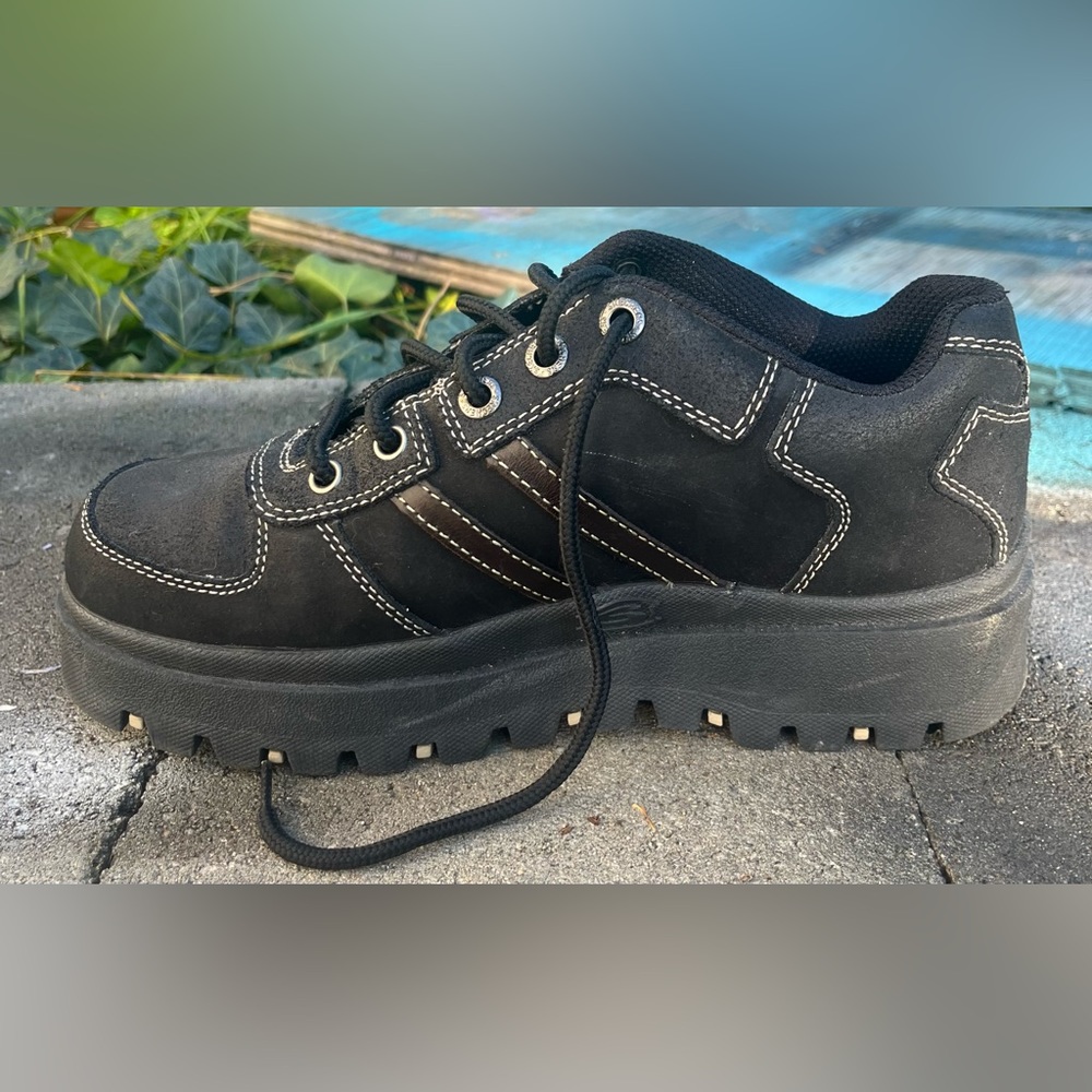 SKECHERS Black Platform Sneakers MINT 8.5 Leather